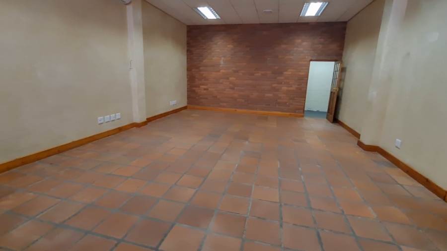 To Let commercial Property for Rent in Mowbray Western Cape